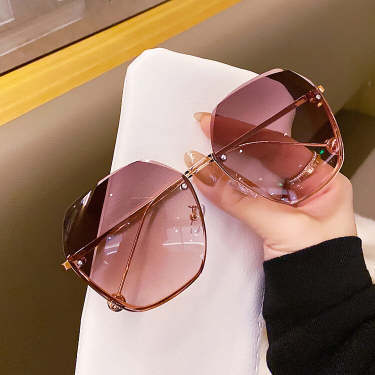 Cabecade Fashion Rimless Sunglasses Women Retro Classic Designer Sun Glasses Female Metal Polygon Eyewear Blue Pink Shades UV400