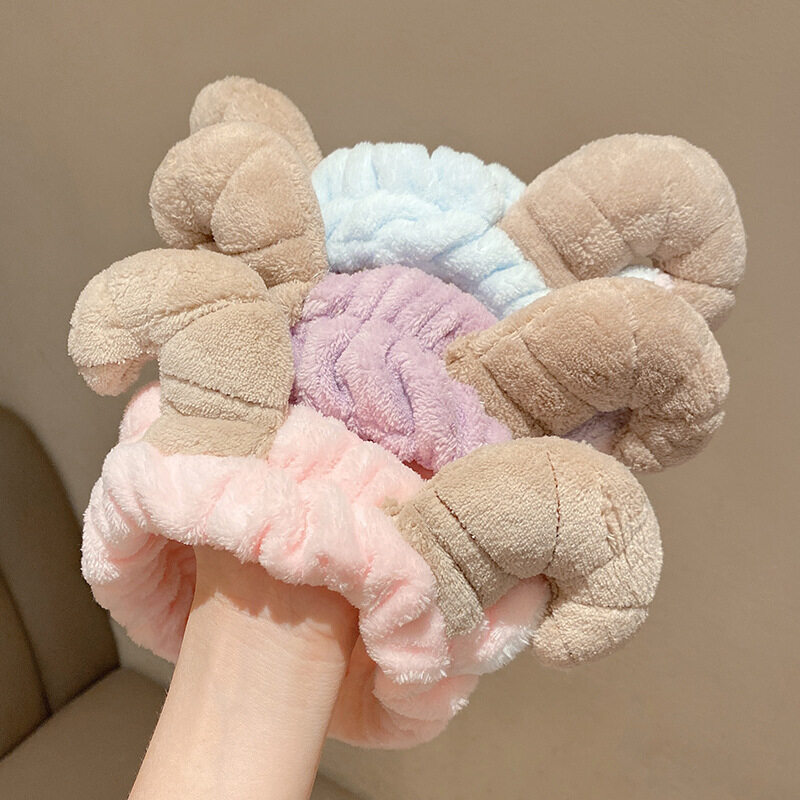 Soft Plush Wide Women Headband Lovely Sheep Horn Elastic Hairband Girls Wash Face Make Up Cute Hair Accessories